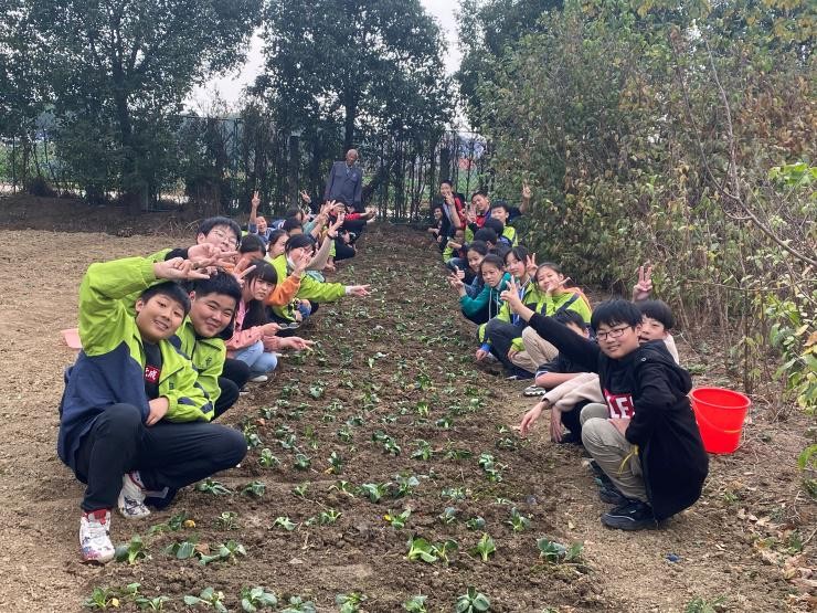 因地制宜 全面发展 ——临湖第一中学“劳动+教育”活动侧记