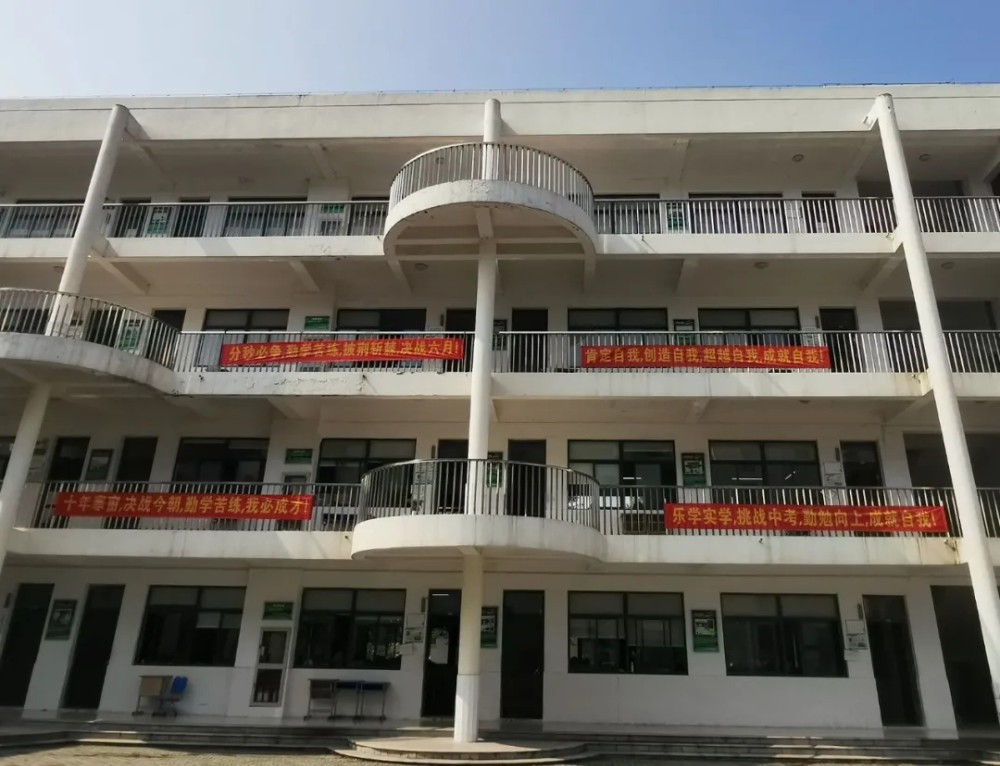 时光有聚散，有你不孤单——临湖第一中学毕业照拍摄实录